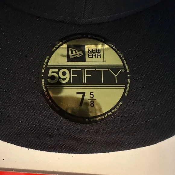 Supreme Black Cap - Picture 7 of 8